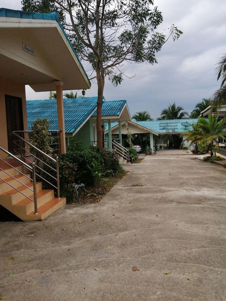 Oyo 75515 Sairung Farmstay Krabi town Buitenkant foto
