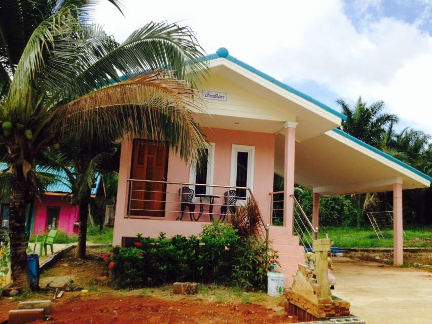 Oyo 75515 Sairung Farmstay Krabi town Buitenkant foto